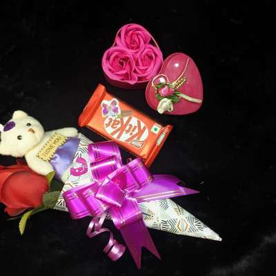 Valentine Day Gift Box 2024 Profile Picture